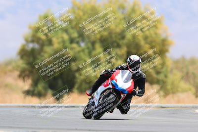 media/May-15-2022-SoCal Trackdays (Sun) [[33a09aef31]]/Turn 7 (1145am)/